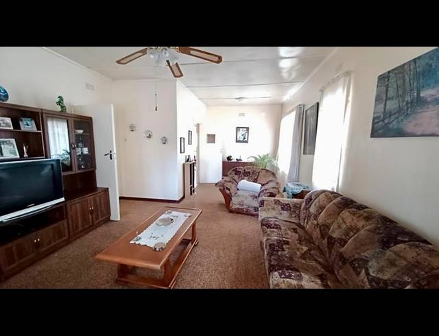 2 BEDROOM HOUSE FOR SALE IN VANDERBIJLPARK CE 1